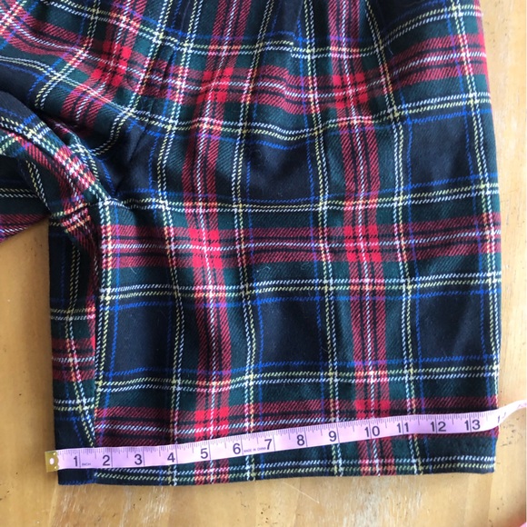Vintage Plaid Wool High Waisted Long Shorts Red Green Tartan Christmas Large EUC - Picture 14 of 16